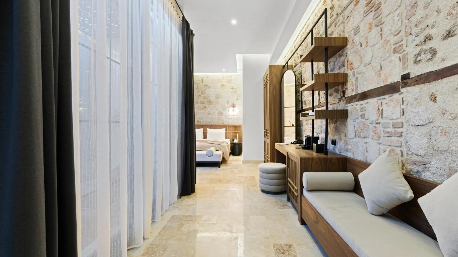 Belmondo Suites Old Town Antalya Turcia