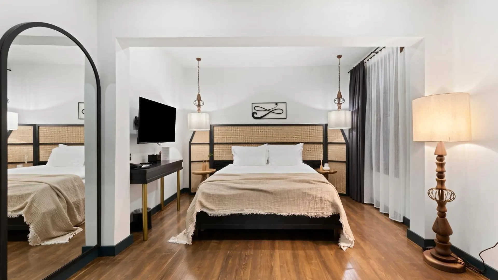 Belmondo Suites Old Town Antalya Turcia