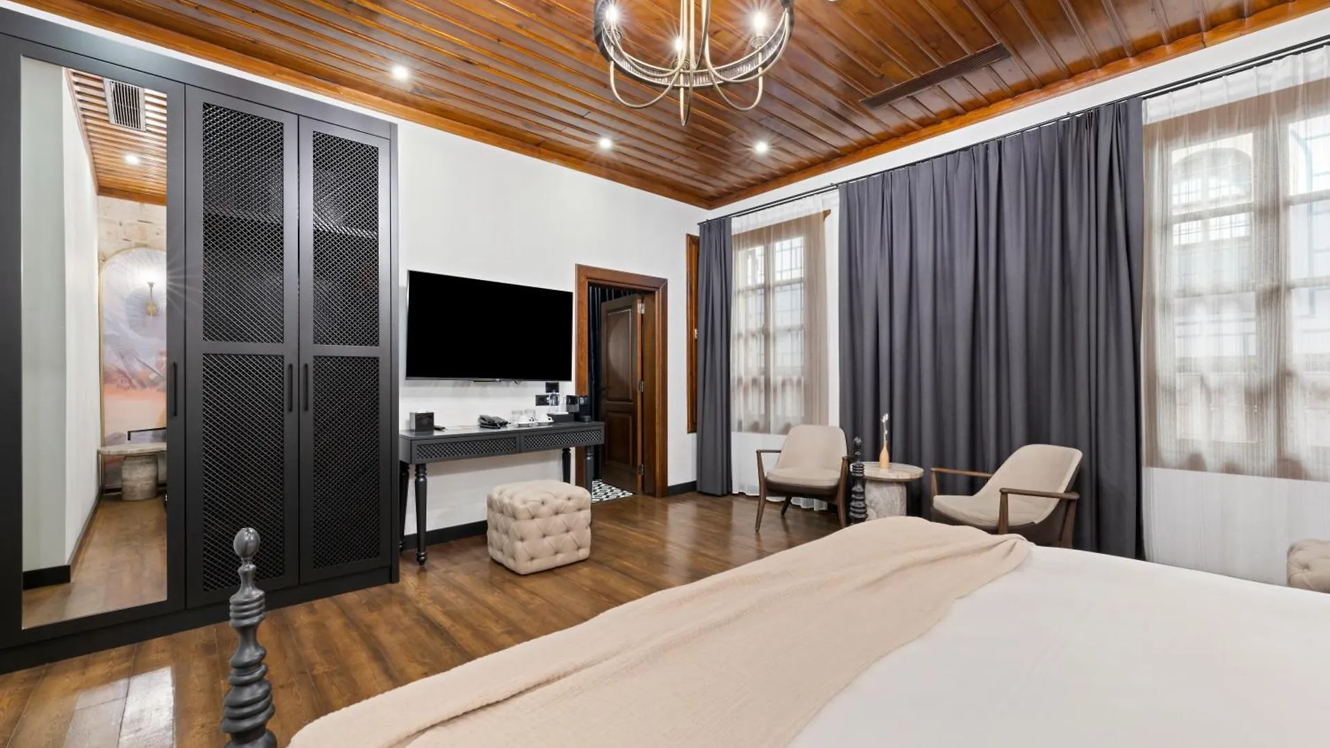 Belmondo Suites Old Town Antalya Hotel
