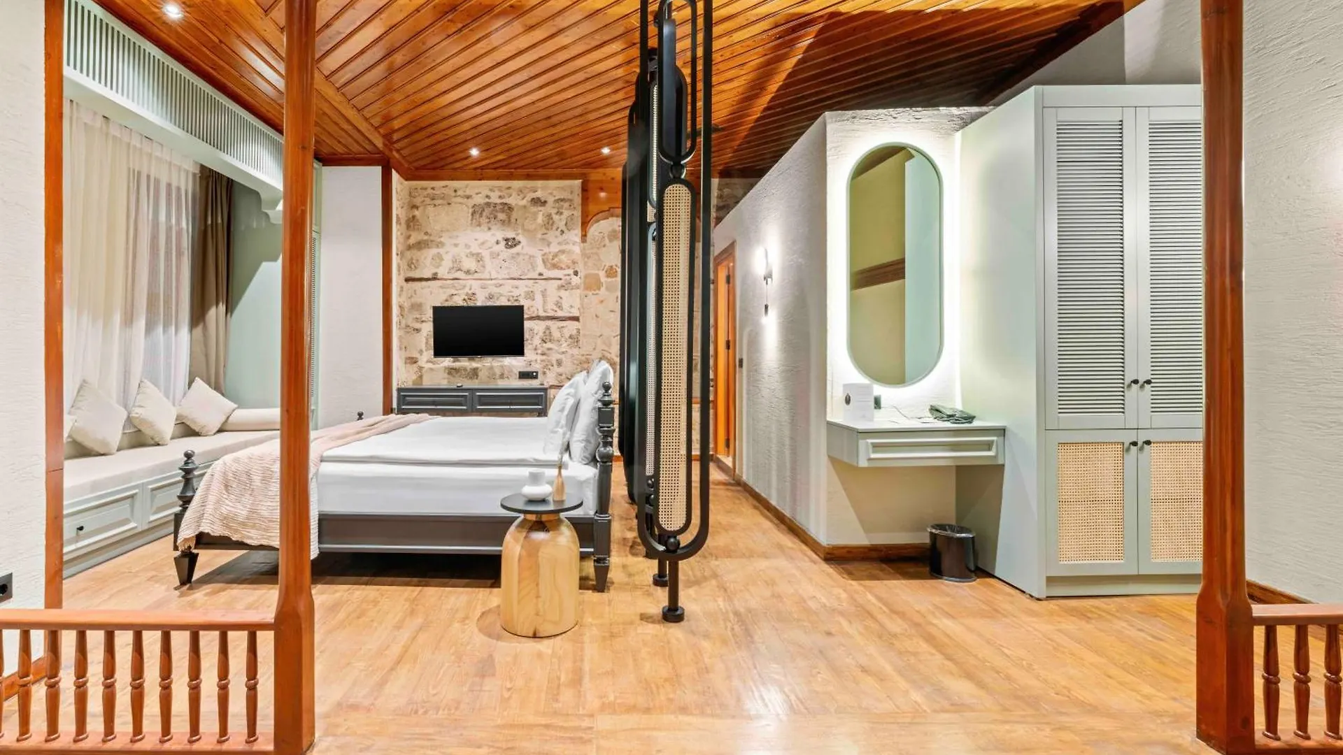 Belmondo Suites Old Town Antalya Hotel