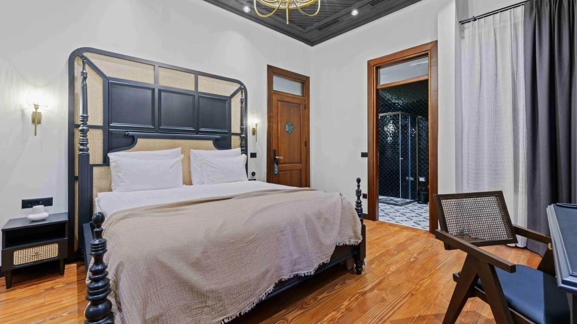 Belmondo Suites Old Town Antalya Hotel