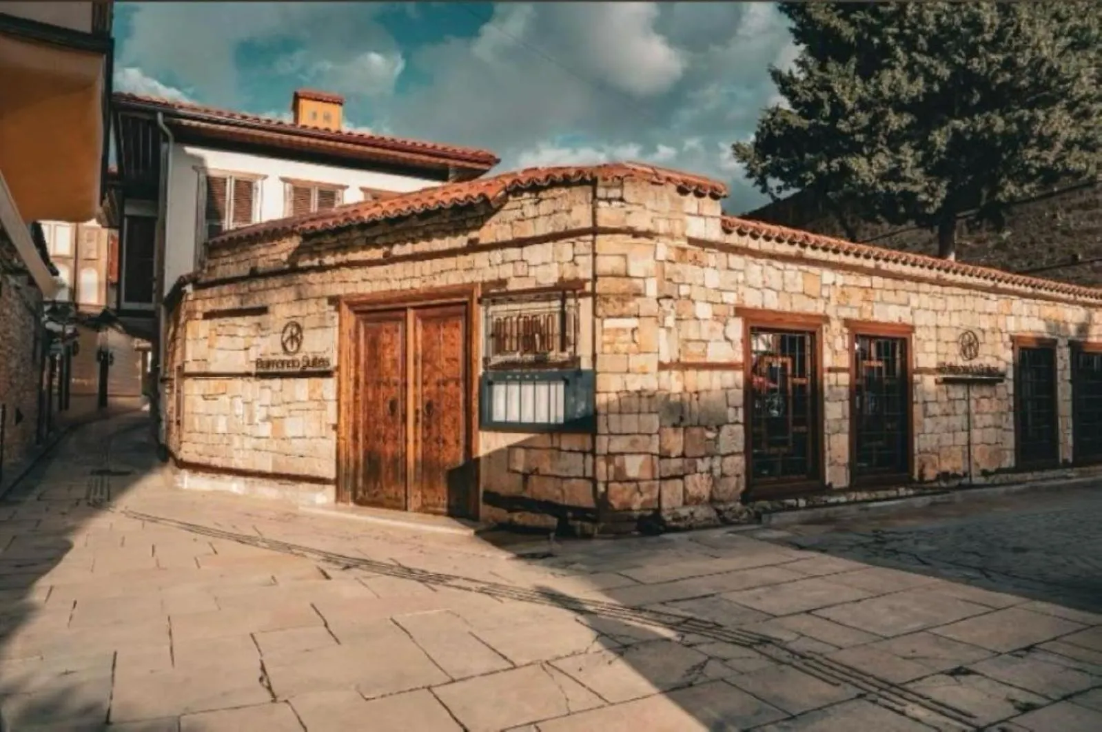 Belmondo Suites Old Town Antalya contacte